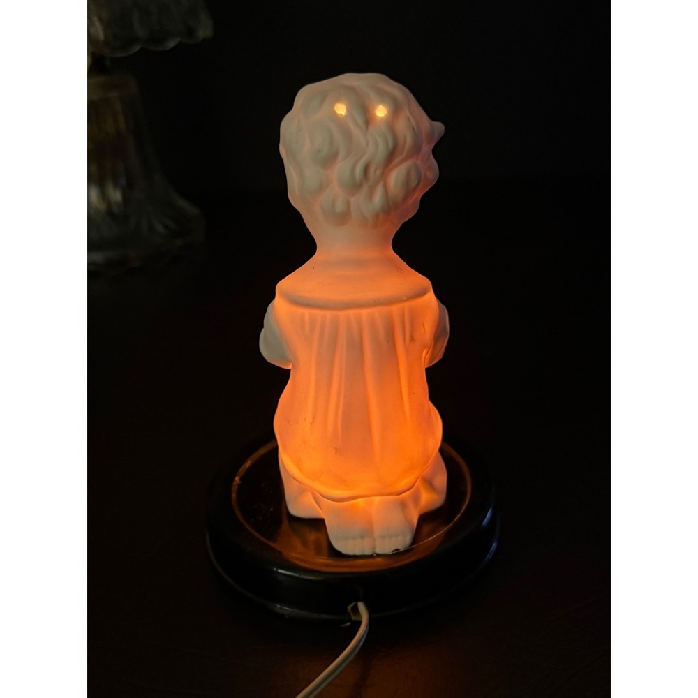 Vintage Enesco Praying Boy Porcelain Night Light Figurine Bisque Table Lamp - Picture 7 of 10